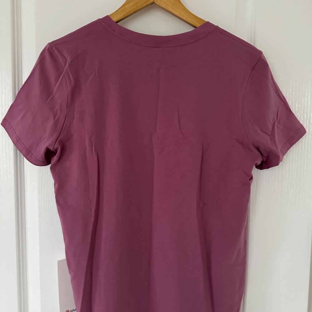 Lululemon love vneck - Picture 2 of 3